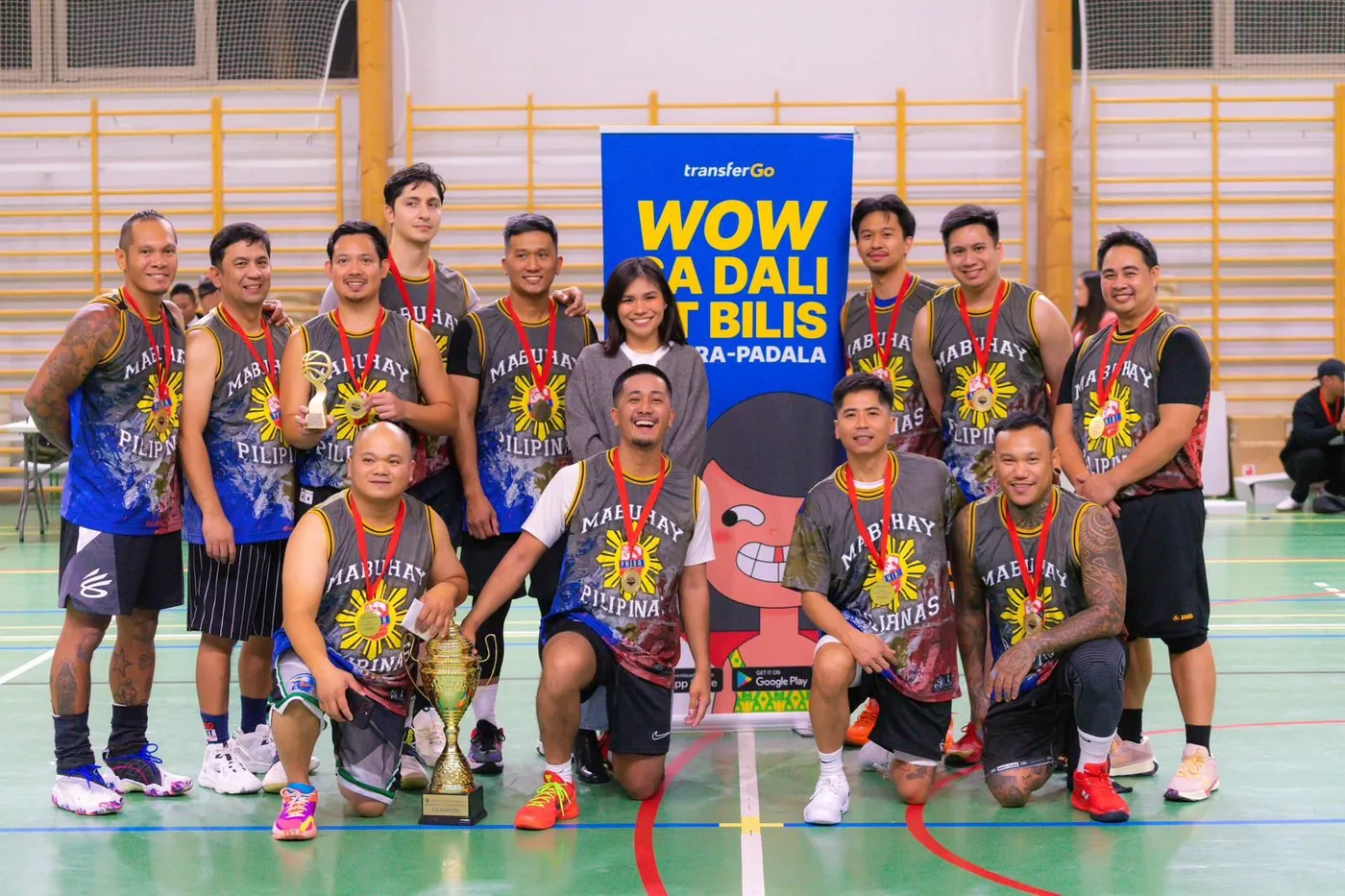 Players and organisers together at the Filipino community tournament in Poland