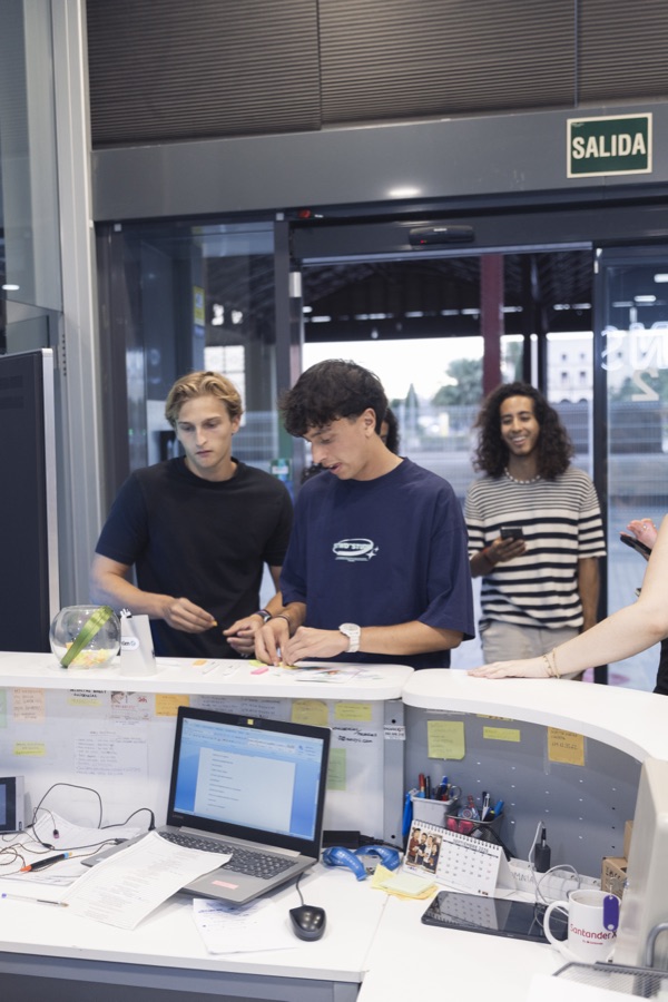 The Founders Table: HeyGen, See What's Possible in Valencia, photo 22, shot by @pablorubiniphotography
